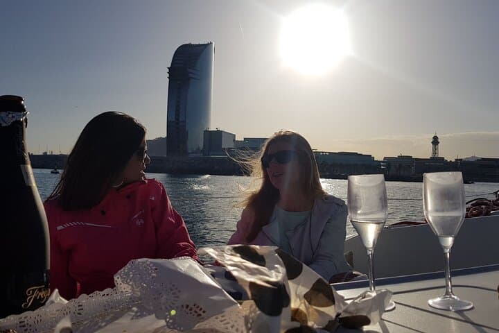 Private Sunset Sailing in Barcelona: 1-Hour Mediterranean Cruise with Drinks photo 2