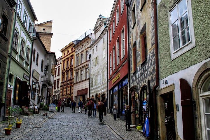 Private Cesky Krumlov to Vienna Transfer — Door-to-Door Minivan Service photo 6