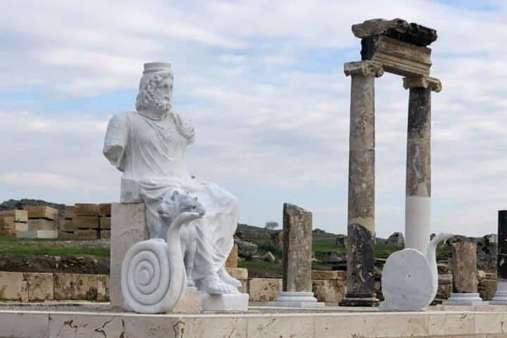 Private Pamukkale & Hierapolis Day Tour from Istanbul by Plane photo 5