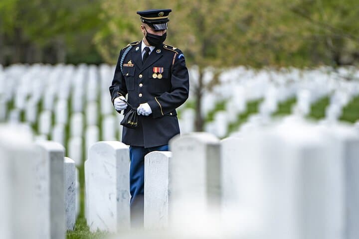 Arlington National Cemetery 2-Hour Guided Walking Tour — Tomb of the Unknown & JFK Gravesite photo 5