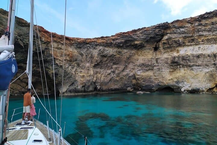 Full-Day Private Sailing in Malta & Gozo — Blue Lagoon Snorkel, SUP and Dolphin Watching