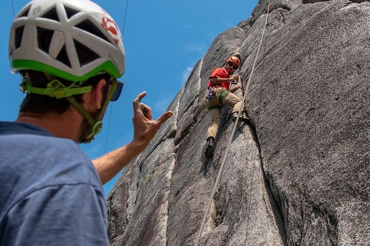 Private Squamish Rock Climbing: Guided Single-Pitch Routes on Granite Monoliths