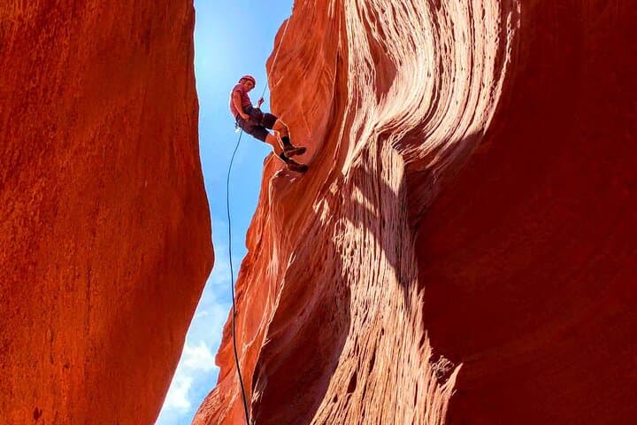 Exploring East Zion’s Coral Sands: A Half-day Canyoneering Adventure photo 3