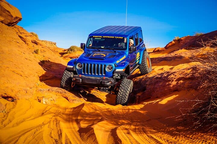 Thrill and Terrain: Off-Road Jeep Adventure in Moab’s Red Rock Playground photo 5
