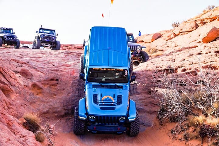 Thrill and Terrain: Off-Road Jeep Adventure in Moab’s Red Rock Playground photo 4