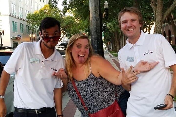 Crazy Dash Scavenger Hunt in Houston — App-Guided Urban Walking Adventure