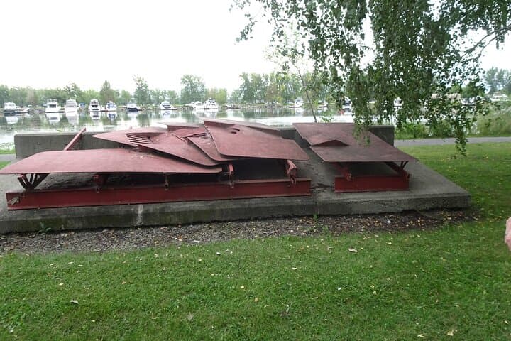 Lachine Self-Guided Walking Tour & Scavenger Hunt Along the Lachine Canal photo 5