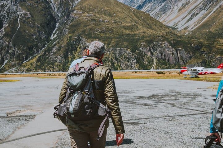 Mt Cook Fly Explore Fly from Queenstown — Scenic Aoraki Flight and Hooker Valley Visit photo 3
