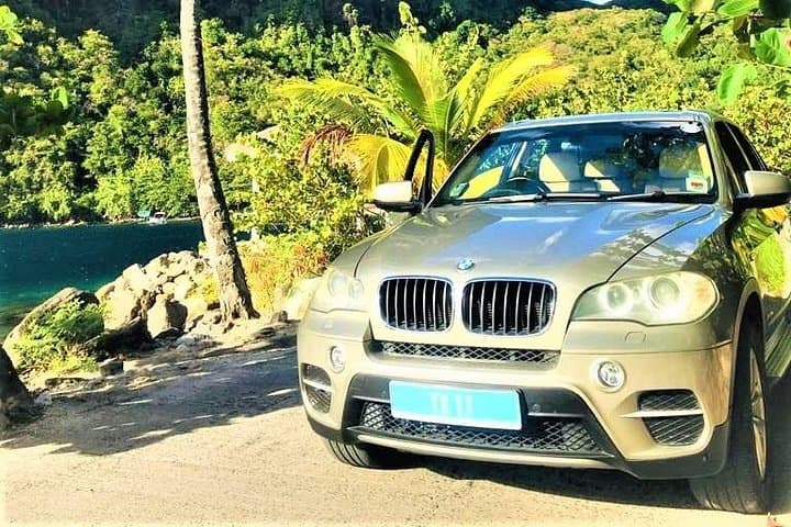 Private Luxury Hewanorra Airport Transfer: Smooth UVF Round-Trip in Saint Lucia photo 1