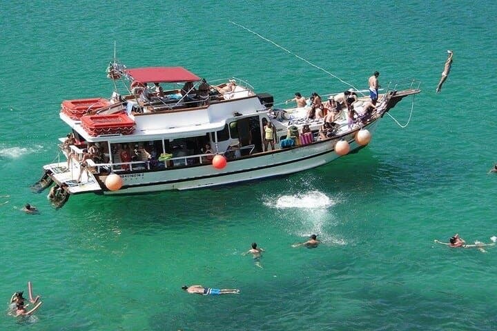 Full-Day Arraial do Cabo Schooner Tour from Rio: Snorkel Praia do Farol & Prainhas photo 4