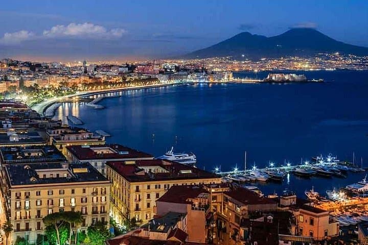 Naples Shopping & Pizza Private Escort Tour — 4–5 Hour Private City Experience photo 3