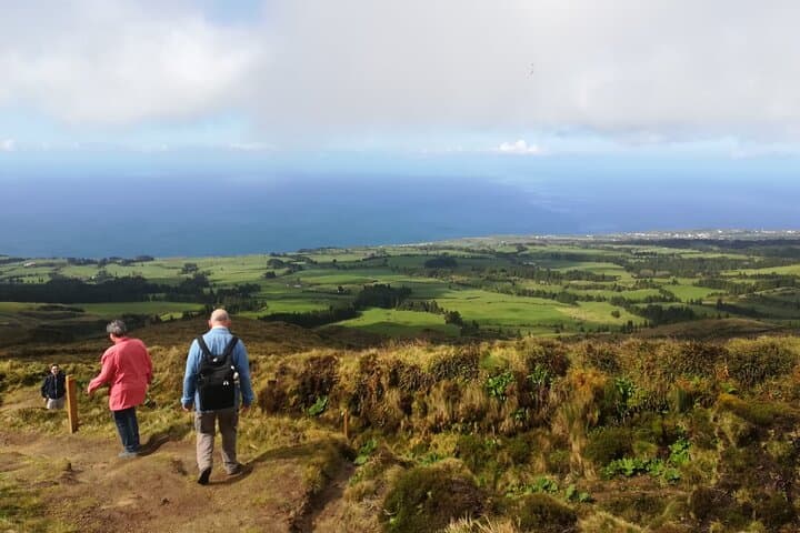 Sete Cidades Walking Tour: Lakes, Crater Views & Vista do Rei photo 5