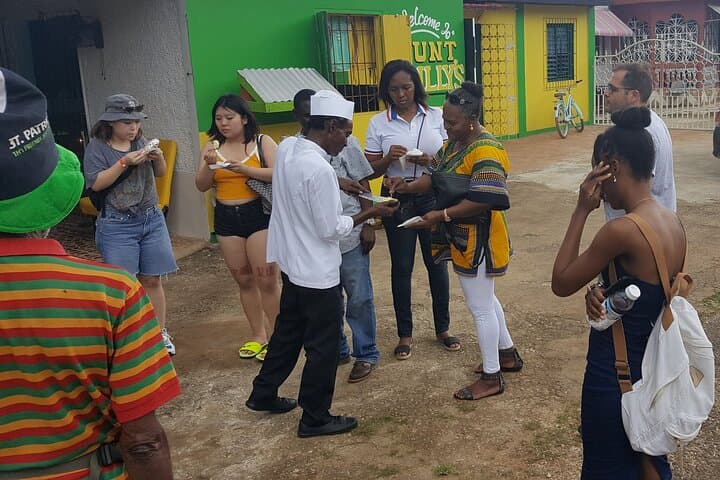 Wah Gwaan Cultural Tour: Trelawny Culinary, History & Dance Experience photo 3