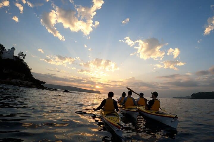 Middle Harbour Sunriser: Guided Sunrise Kayak Tour on Sydney Harbour photo 4