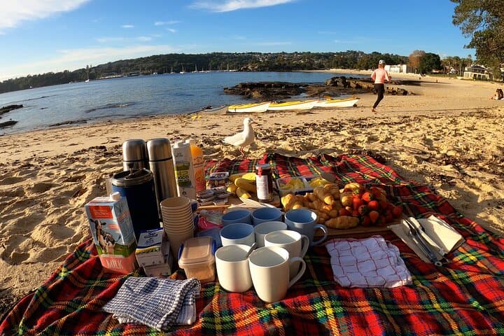 Middle Harbour Sunriser: Guided Sunrise Kayak Tour on Sydney Harbour photo 2