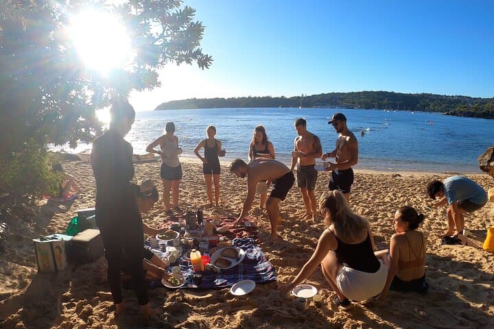 Middle Harbour Sunriser: Guided Sunrise Kayak Tour on Sydney Harbour photo 5