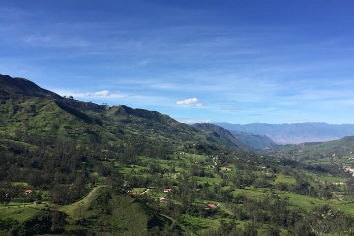 Hike to El Chorro de Giron Waterfall & Busa Lake Rim — Cuenca Full-Day Cloud-Forest Trek photo 6