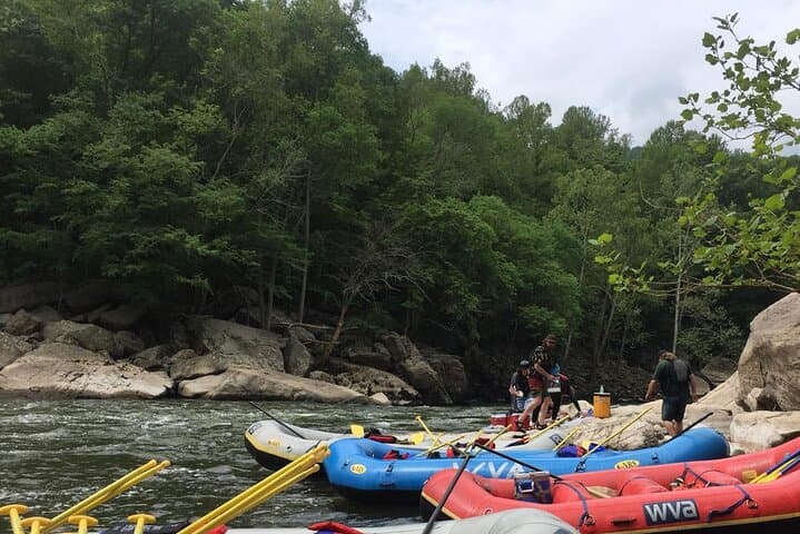 New River Gorge Whitewater Rafting: Class III–IV Guided Trips in West Virginia photo 5