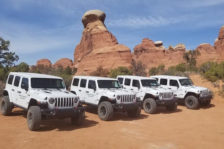 Exploring Arches National Park Backcountry: A 4x4 Adventure from Moab photo 2
