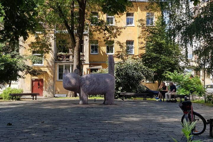 Alternative Vilnius Private Bike Tour: Street Art, Soviet Sites & Market Eats photo 4