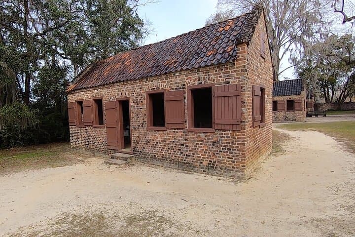 Complete Charleston Day Trip: Fort Sumter, Carriage Tour, Harbor Cruise & Boone Hall photo 3