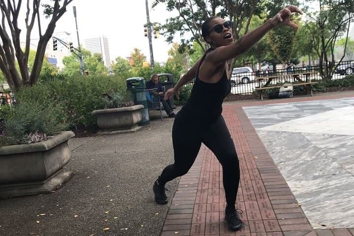 Knoxville App-Based Scavenger Hunt: Explore Downtown with Crazy Dash