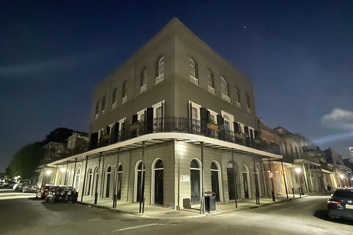 Haunted French Quarter Audio Walking Tour — Ghosts, Vampires & Speakeasy