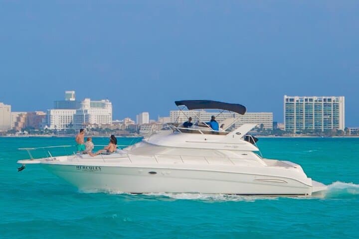 Cancún Yacht Rental: SeaRay 46ft Private Charter in Caribbean Blue photo 2