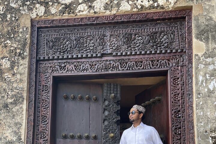 Hands-On Zanzibar: Private Music & Art Tour in Stone Town photo 4