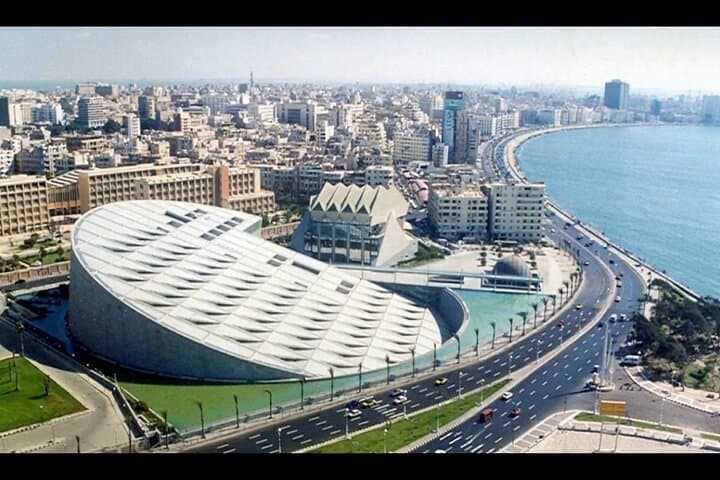 5-Day Cairo and Alexandria Tour: Pyramids, Catacombs & Coastal Views photo 3