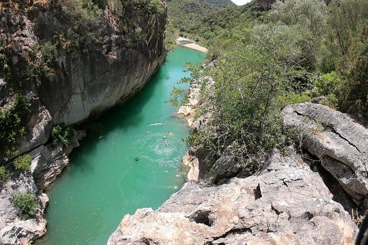 Canyoning in Buitreras Canyon: Private Expedition in Los Alcornocales photo 4