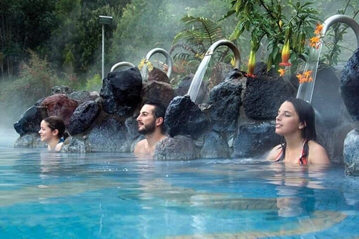 Day Trip to Papallacta Thermal Baths from Quito: Hot Springs, Trails & Lagoon Views