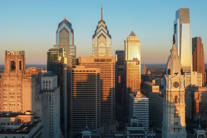 Private Full-Day Philadelphia Tour from Manhattan — Liberty Bell, Museum Steps & Waterfront