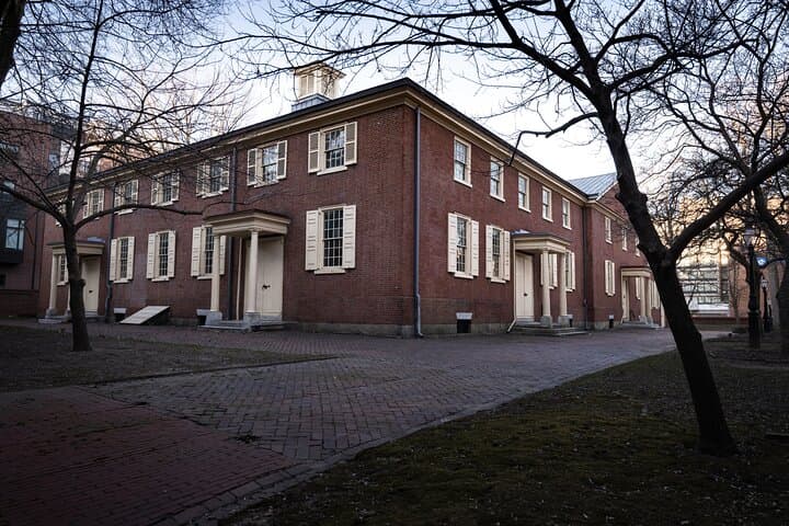Private Full-Day Philadelphia Tour from Manhattan — Liberty Bell, Museum Steps & Waterfront photo 4