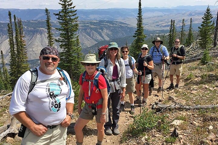 Bunsen Peak Day Hike: Volcanic Ridges and Summit Lookout in Yellowstone