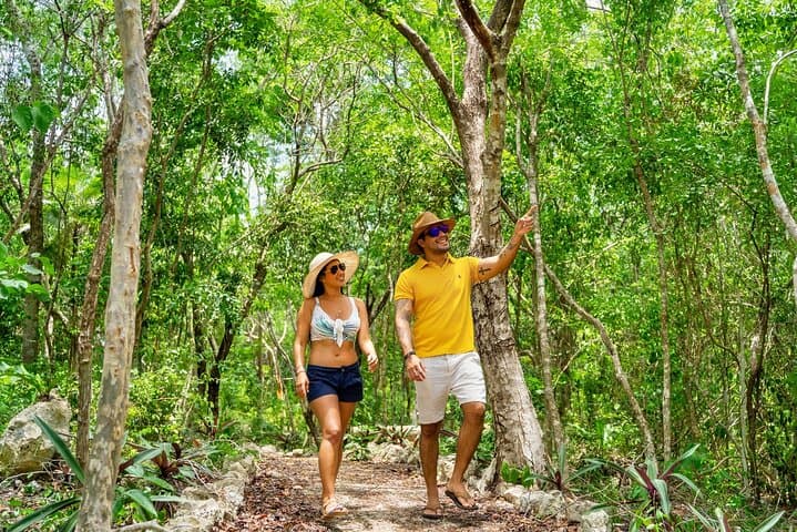 Skip-the-Line Chichén Itzá: Cenote Swim, Lunch & Valladolid Day Trip photo 2