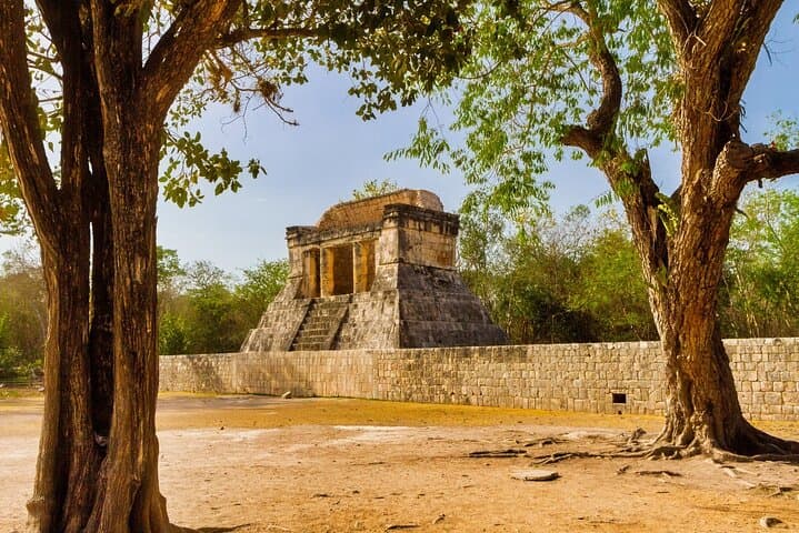 Skip-the-Line Chichén Itzá: Cenote Swim, Lunch & Valladolid Day Trip photo 6