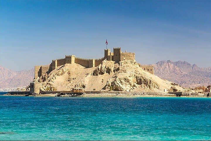 Petra to Aqaba Private Full-Day Red Sea Beach & Snorkel Tour photo 2
