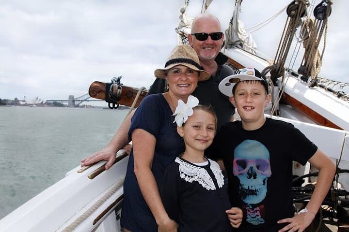 Lunch on a 1930s Tall Ship: Sydney Harbour Cruise Past the Opera House photo 2