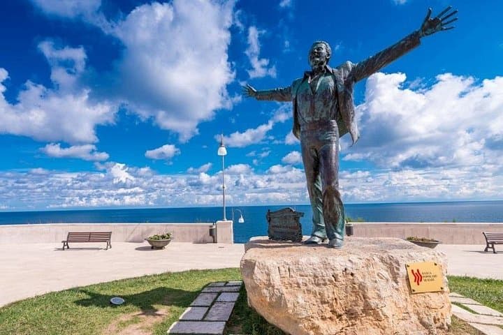 Polignano a Mare Street Food Walking Tour — Taste the Adriatic in 2.5 Hours photo 4
