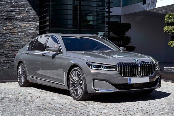 Private Luxury Car Transfer from Manhattan to JFK Airport (NYC) photo 3