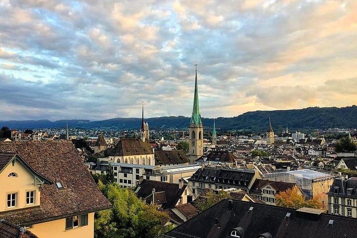 Zurich Small-Group Walking Tour with 90-Minute Lake Zurich Cruise photo 2