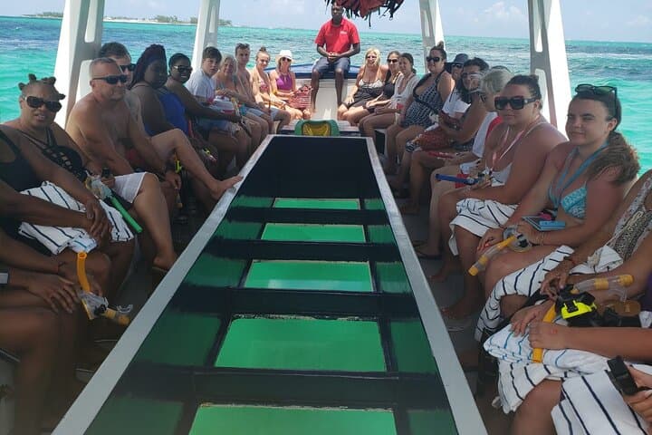 Half Day Snorkeling and Harbour Tour at Goodman's Bay, Bahamas photo 2