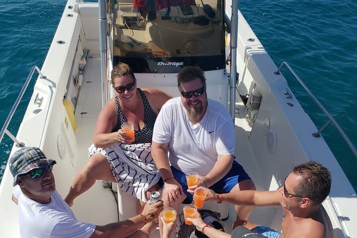 Half Day Snorkeling and Harbour Tour at Goodman's Bay, Bahamas photo 3