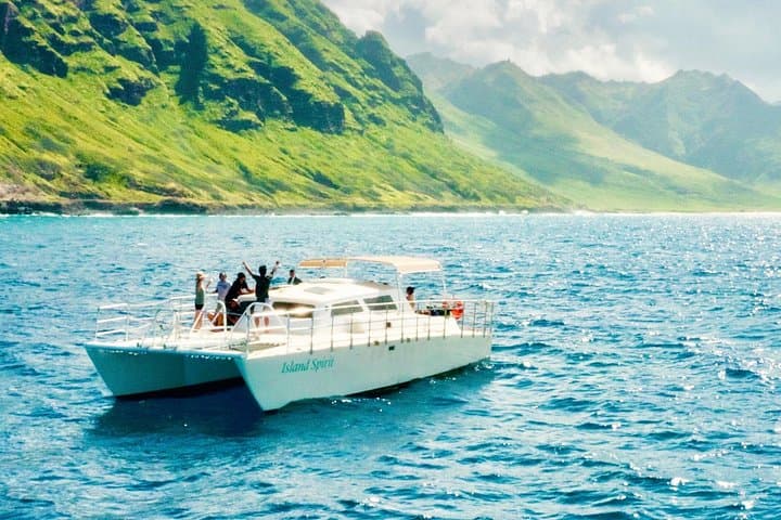 Private West Oahu Dolphin Swim Cruise — Catamaran Dolphin Watching & Snorkel