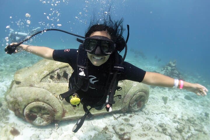 Discover Scuba at MUSA & Manchones Reef — Isla Mujeres PADI Intro Dive photo 3