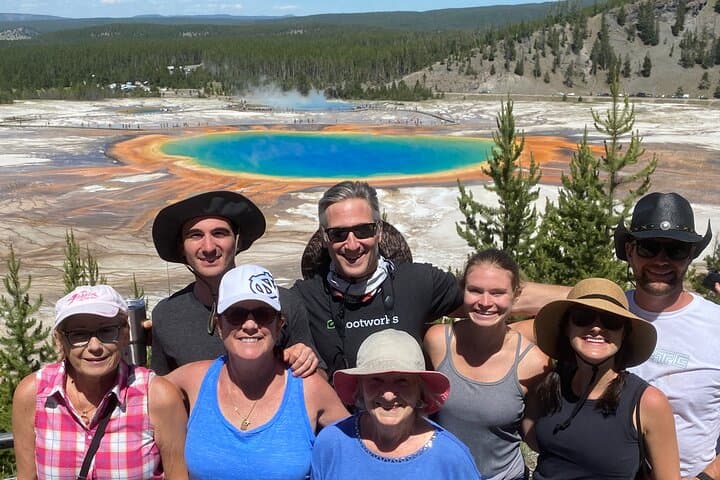 Private Small-Group Yellowstone Tour with Lunch — Lower Loop Highlights from Jackson