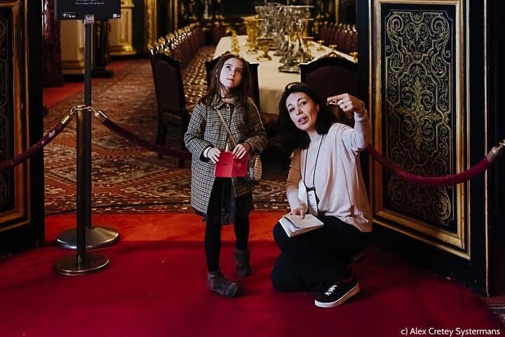 Louvre for Families: Interactive 3-Hour Treasure Hunt Through Paris's Masterpieces