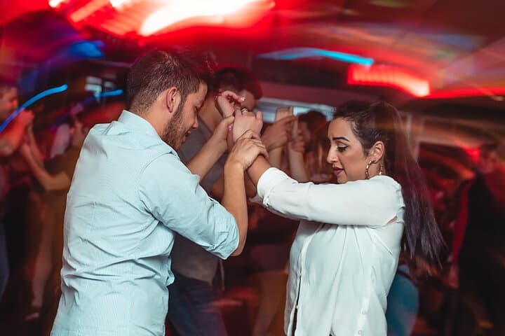 Learn Salsa in London: 90-Minute Social Dance Experience for All Levels photo 6