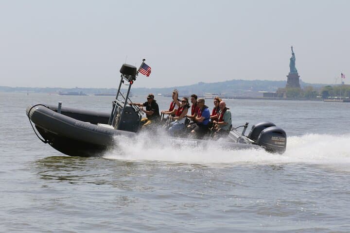 Experience the Thrill: Statue of Liberty Speedboat Tour photo 4